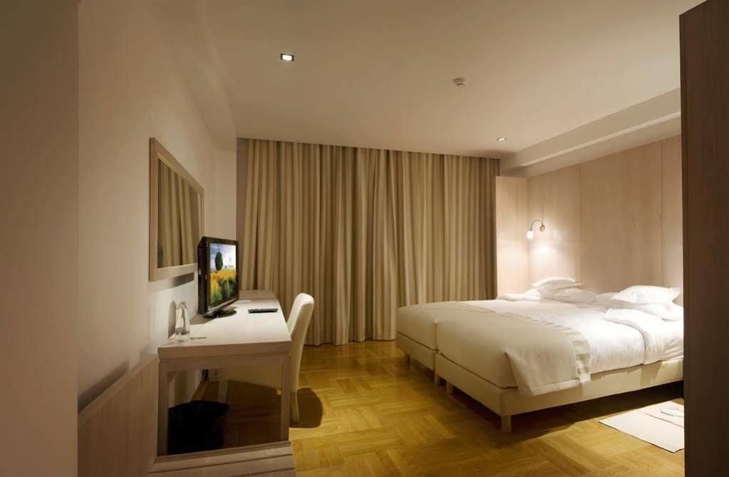 Hotel Satu Mare City Екстериор снимка